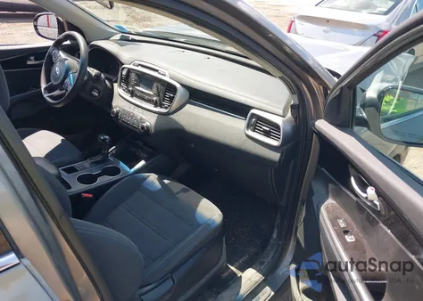 2017 Kia Sorento 2.4L Lx из США, поврежденный, VIN 5XYPG4A38HG296904